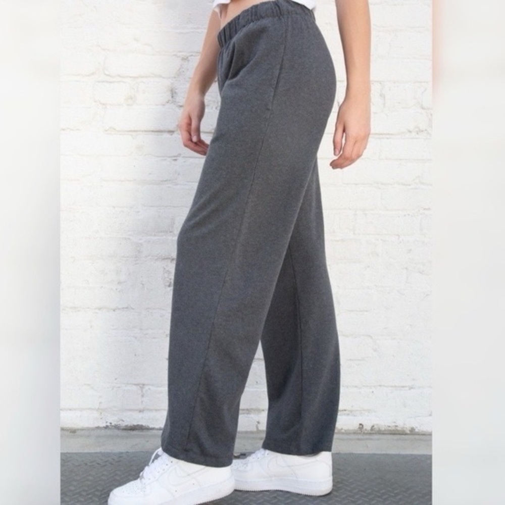 Brandy Melville Anastasia Wide leg sweats